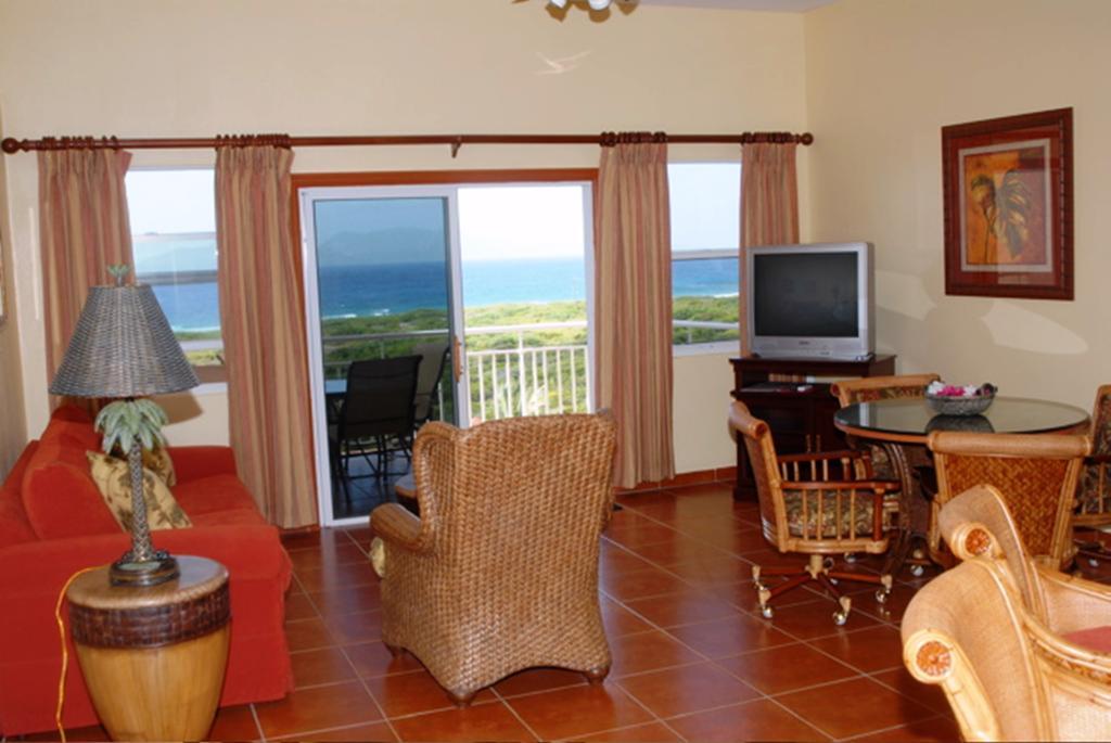 Ocean Terrace Condominiums The Valley Room photo